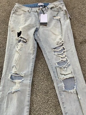 NWT Women's Sofia Vergara Jeans Distressed Size 8 Destroyed Light Wash Boho - Image 1 of 4