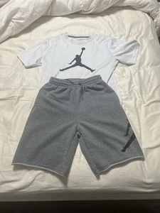 Nike Air Jordan 2pc Set T-shirt Shorts Youth Boy Outfit Multi Size - Picture 1 of 7