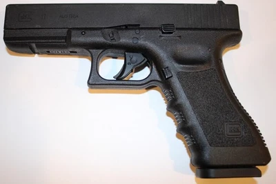 Umarex Glock 17 Gen4 .177 (4.5mm) BB CO2-Powered Blowback Air Gun Black 2255202 - Image 1 of 4