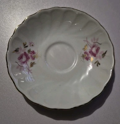 KUTAHYA PORSELEN Floral Saucer - Image 1 of 3
