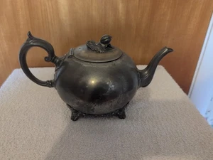 Pewter Teapot - Picture 1 of 3