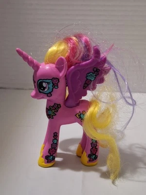 My Little Pony G4 "PRINCESS CADANCE" Ponymania (Toys R Us Exclusive 2015) Foto 1 de 4