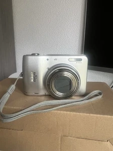 Nikon Digital Camera Coolpix L5 7.2MP Silver Compact - Tested w/ Wrist Strap - Picture 1 of 10