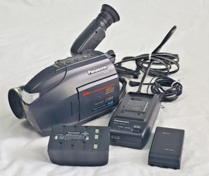 Panasonic Palmcorder Video Camera PV-L579 Camcorder VHS-C TESTED WORKING - Bild 1 von 13
