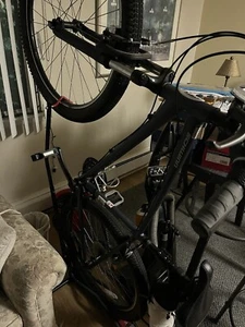 Schwin Hybrid Style Bike - Men’s L Frame - Picture 1 of 1