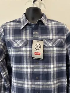 NWT Wrangler Mens All Terrain Gear Utility Button-Up Shirt Blue SMALL - Picture 1 of 13