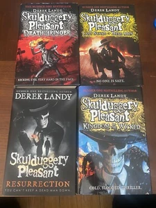 derek landy skulduggery angenehme Hardcover x 4 signiert Last Stand Of Dead Men - Bild 1 von 11