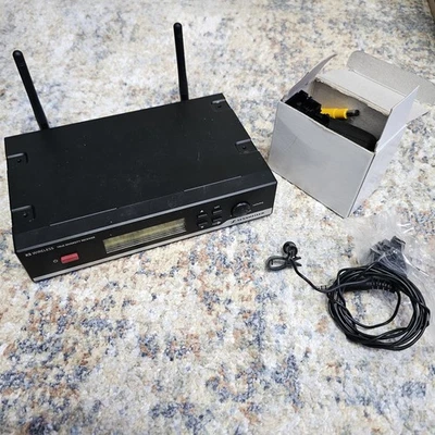 Sennheiser XS Wireless EM10 Diversity Receiver B 614-638 MHz - TESTED - Image 1 of 4