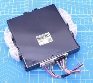 12/08-08/15 Lexus RX350 Power Managment Control Module AL10 GENUINE 89690-48020 - Bild 1 von 4