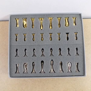1994 Franklin Mint Star Trek Tridimensional Chess Pieces Only - Picture 1 of 4