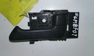 Maçaneta da porta dianteira do passageiro Chevrolet Colorado 2007, interna 309627 - Imagem 1 de 3