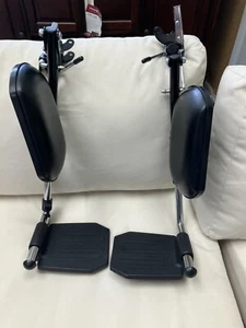 One Pair Swing-away Elevating Padded Legrests for Wheelchair black - Picture 1 of 13