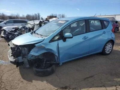 Antena usada compatible con: Nissan Versa 2014 grado A Foto 1 de 3