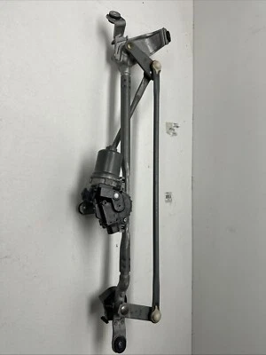 2011-2020 Toyota Sienna Front Windshield Wiper Motor & Linkage 85110-08030 OEM - Image 1 of 4