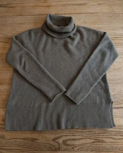 Lord & Taylor 100% Cashmere Turtleneck Sweater  Womens Sz Medium Gray Brown - Picture 1 of 9