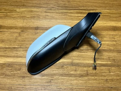 Espejo retrovisor exterior puerta lateral derecha BMW I3 2014-2021 BMW I3 FABRICANTE DE EQUIPOS ORIGINALES *NOTA* Foto 1 de 4