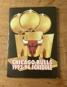 1993-94 CHICAGO BULLS POCKET SPIELPLAN 3-PEAT MILLER ORIGINAL ENTWURF  - Bild 1 von 2