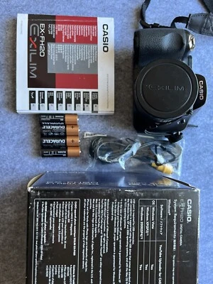 Casio EXILIM EX-FH20 9.1MP Digital Camera - Black w/ Exilim Memory Card 16 GB - Image 1 of 4