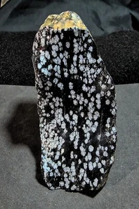 ► SNOWFLAKE OBSIDIAN RAW SNOWFLAKE CM. 12.18 x 5.70 x 3.66 RAW ^ ◄ - Picture 1 of 6