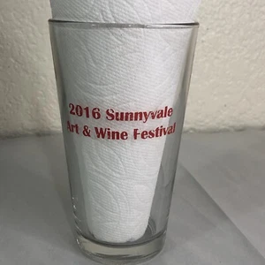 Taza de copa de pinta Sunnyvale Art & Wine Festival 2016 coleccionable CA Souvenier - Imagen 1 de 7