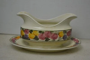 Ridgeways Bedford tuberose hand painted made on England - Picture 1 of 3