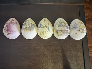 5 Ceramic Printed Eggs - Picture 1 of 2