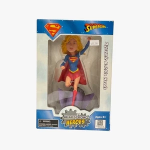 Figura Supergirl Headstrong Heroes Dynamic Bobble Head DC Monograma 2004 NUEVO - Imagen 1 de 6