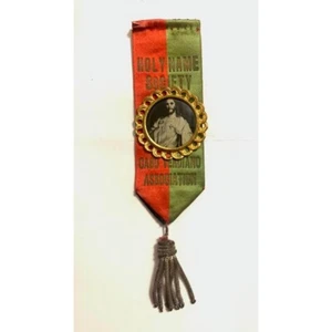 Spilla Nastro Società Sacro Nome Religioso Vintage Celluloide Gesù Cabo Verdiano Assoc - Foto 1 di 7