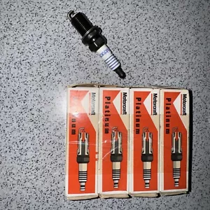 4 x GENUINE MOTORCRAFT PLATINUM SPARK PLUGS AGPR 902P 5099724 - Picture 1 of 4