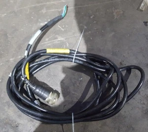 CONTROL TECHNIQUES 810719-16 REV D2 MOTOR CABLE (MOTORSHELVES.5) - Imagen 1 de 3