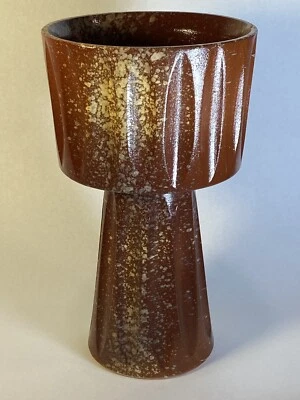 Jarrón Toyo Japonés Cerámica Quemada Rojo Pedestal Ikebana Modernista MCM Atomic Años 70 Foto 1 de 4