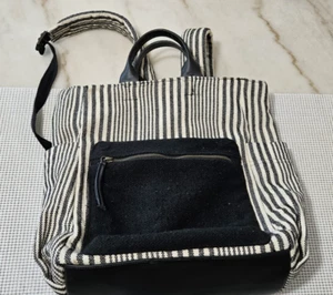 Universal Thread Backpack Women's Black White Medium Canvas Striped Casual Bag - Picture 1 of 9