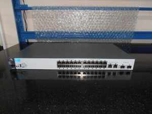 Commutateur 24 ports ARUBA HPE HP-2530-24 + 2 ports combinés J972A - Photo 1/4