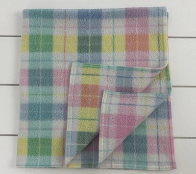 Manta bebé REGENT vintage Lovey polar pastel a cuadros azul rosa verde amarillo Foto 1 de 4