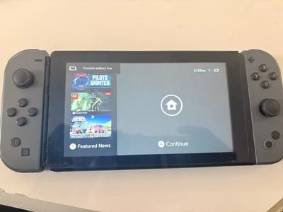 Nintendo Switch HAC-001(-01) 32GB Console with Gray Joy‑Con - Image 1 of 4