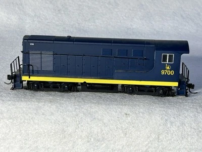 Sharp Walthers HR-10-44 Central Of New Jersey RR HO Switcher Engine HO(No Box) - Image 1 of 4