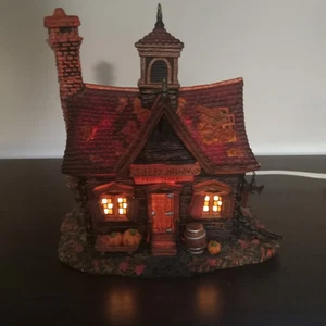 Rentner Abt. 56 Legends of sleepy hollow school Halloween Dorfhaus - Bild 1 von 14