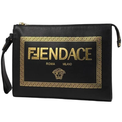 Bolso Clutch FENDI Fender Che Segundo Bolso VERSACE Colaboración Logo Bolso Clutch... Foto 1 de 4