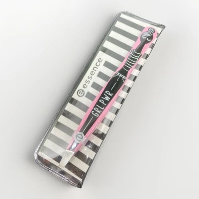 essence GIRL SQUAD Eyebrow Tweezer 01 Precise Paula Augenbrauen Pinzette - Bild 1 von 4