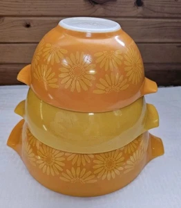 Vintage Pyrex gelb orange Sonnenblume Gänseblümchen Aschenputtel Rührschüssel 3er Set - Bild 1 von 12