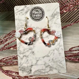 Pendientes Corazón de Rosas Artesanales Hechos a Mano Únicos en su Clase - Imagen 1 de 5