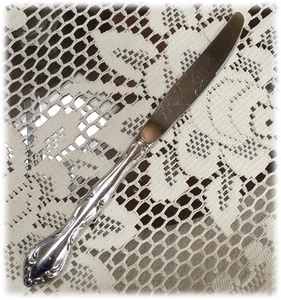 Oneida ANDRINA Edelstahl SPEISEMESSER - Bild 1 von 1