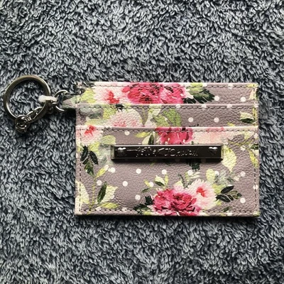 Estuche para tarjetas de crédito floral Betsey Johnson llavero billetera blanco roto nuevo sin etiquetas Foto 1 de 2