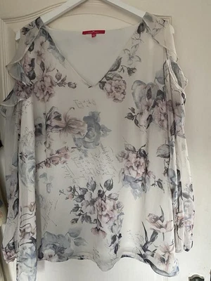 Cream Frilled Cold Shoulder Top Size 18 Long Sleeves V Neck - Image 1 of 4