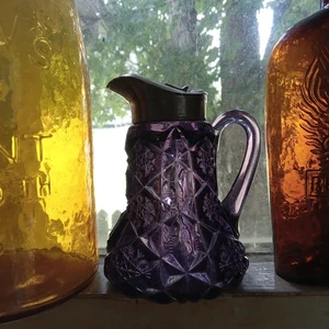 1890s PRETTY AMETHYST PRESSED GLASS SYRUP PITCHER WITH FLAP LID SMALL 5"SIZE - Picture 1 of 8