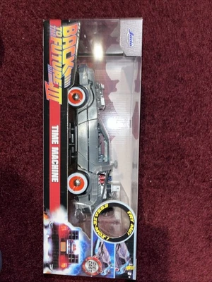 Jada Toys 1:24 Regreso al Futuro Parte 3 Máquina del Tiempo DeLorean DMC - Plateado Foto 1 de 3