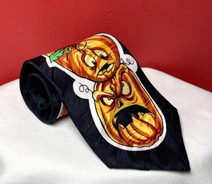 WICKED PUMPKINS Silk Necktie Museum Artifacts Classic Handmade USA - Picture 1 of 5