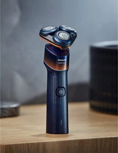New Philips Shaver 5000X Series Wet & Dry Electric Shaver - Picture 1 of 5