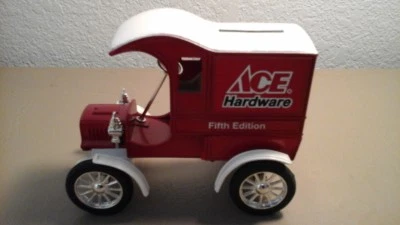 ERTL 1:25 SCALE DIECAST 1905 FORD " ACE HARDWARE " DELIVERY CAR BANK 5th EDITION - Image 1 of 4