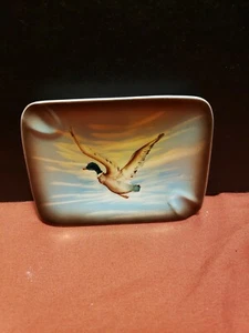 Cenicero Personal Cerámica 2 Cigarrillos con Pato Mallardo Volador Pintado Caza De Colección - Imagen 1 de 12